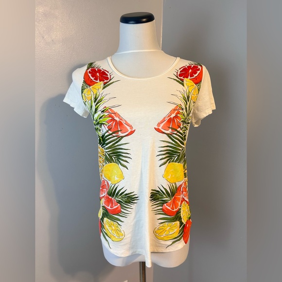Ann Taylor white fruit tshirt top size medium - Picture 1 of 2